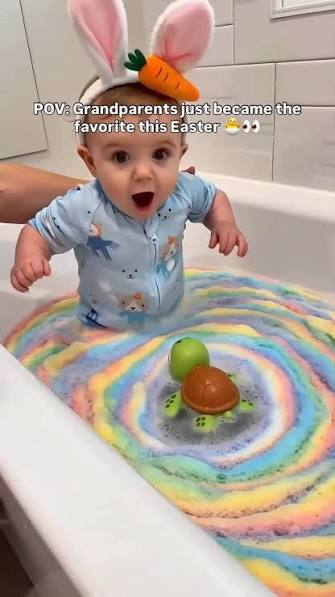Rainbow BathBomb Watercolor Toy